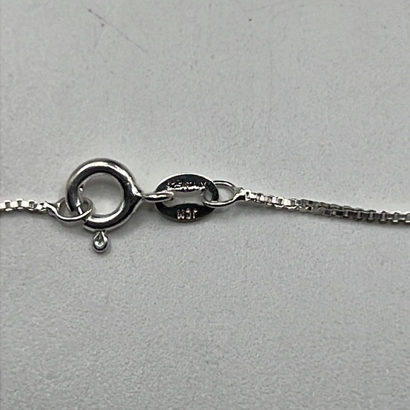 1/10 CTW BLUE & WHITE DIAMOND DOLPHIN PENDANT IN STERLING ON 16” STERLING CHAIN - Picture 8 of 8